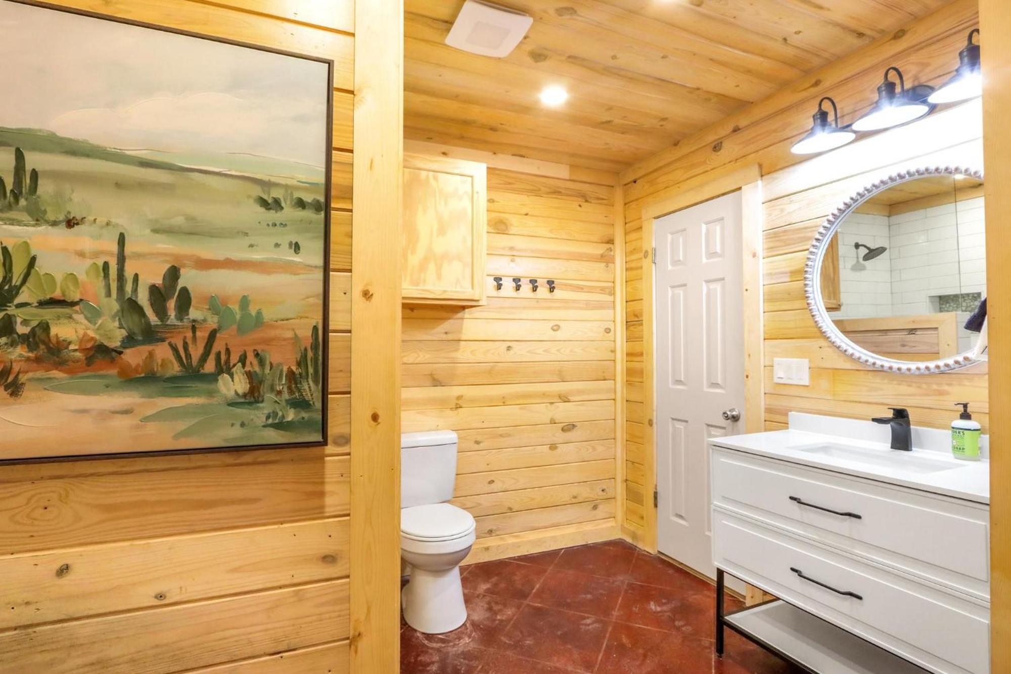 Wimberley Log Cabins Resort And Suites- The Oak Lodge Экстерьер фото